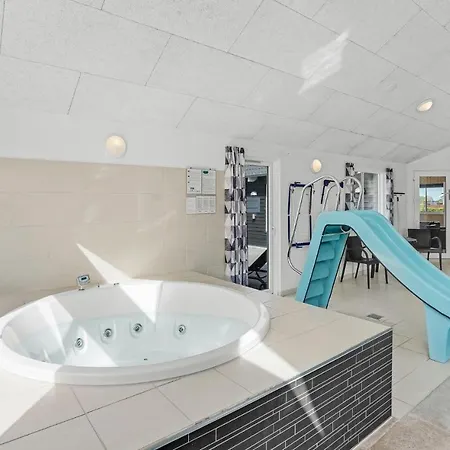 Amazing In With Sauna Hébergement de vacances *